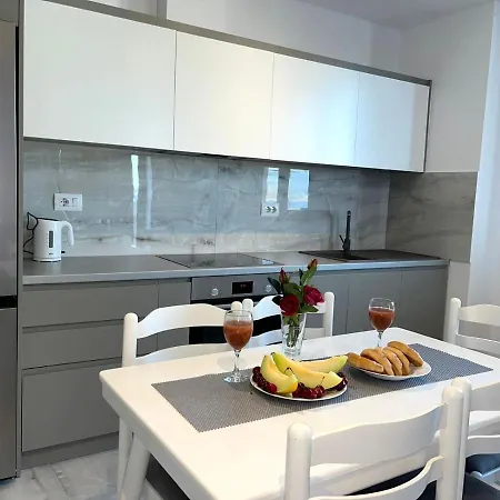 Diamond Dream * Sarande